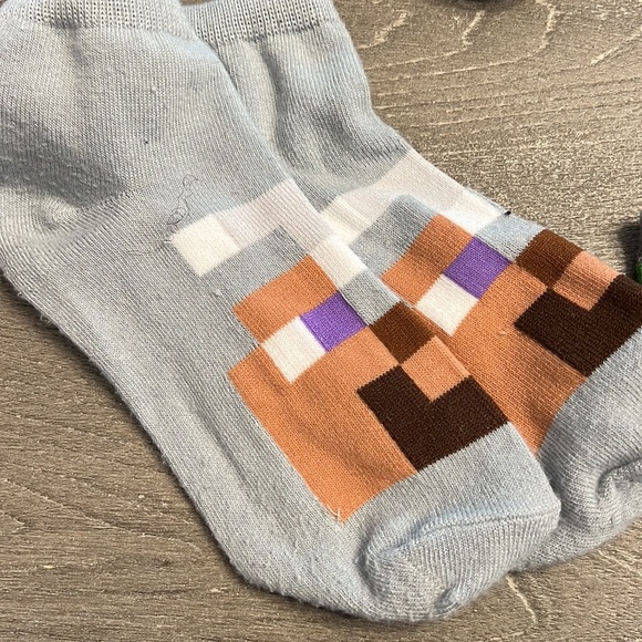 Mojang Minecraft socks - Picture 2 of 7